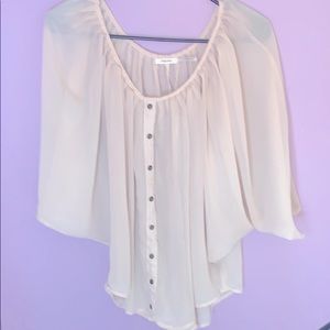 Flowy half sleeve blouse